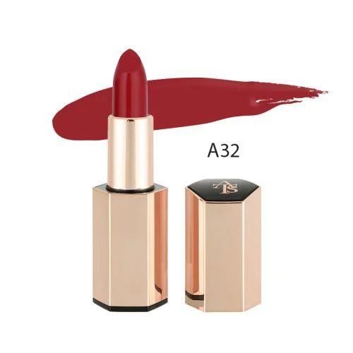 Red lipstick A32