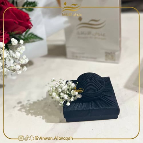 تغليف قماش مع ورد أنيق