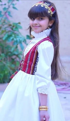 فستان يوم التأسيس