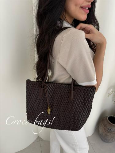 ‏ Classic Golden Knot Tote - coffee