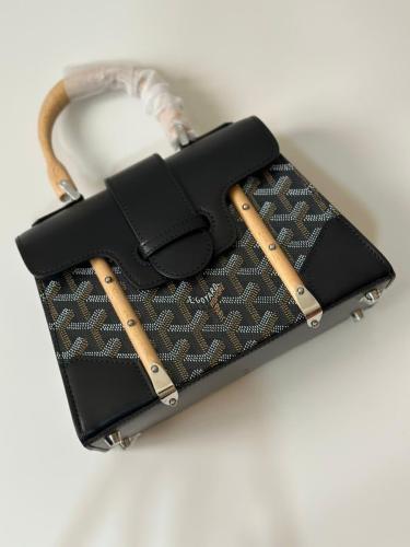 G ميني سايغون #2 - اسود