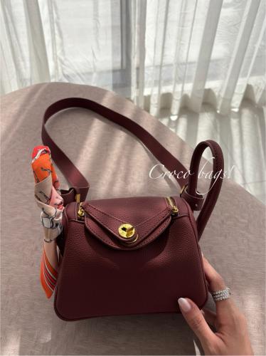 ميني ليندي - عنابي