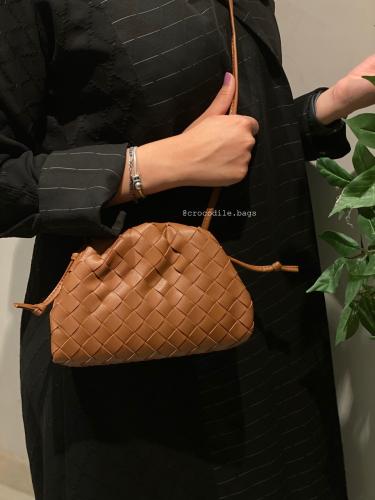 small [big weave] leather bag - camel