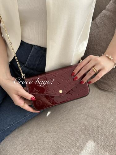 wallet cross body- Burgundy