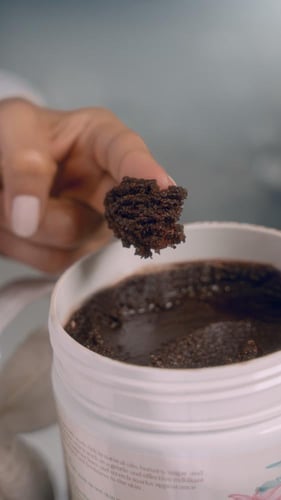 ماسك وسكراب الكافيين 550 gm