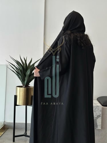 عباية كريب صيفي ، القصة استريت