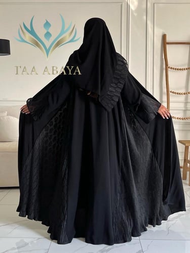 عباية كريب سبيشل ، القصة استريت