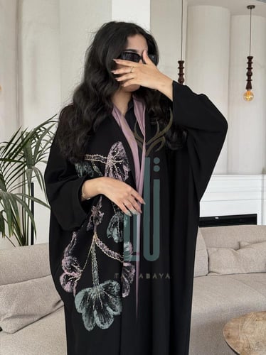 عباية كريب سبيشل رسم يدوي ، قصة نص بشت