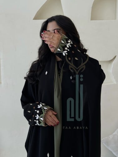 عباية كريب بلقيس تطريز يدوي بالخيوط والخرز قصة نص...