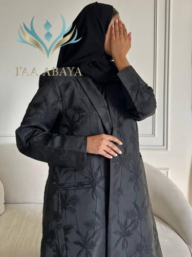 عباية جاكار، القصة استريت