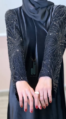 عباية مخمل صيفية مع تطريز وشك يدوي على كامل الأكما...