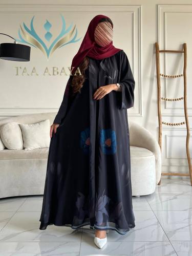 Chiffon abaya lined with print, street style