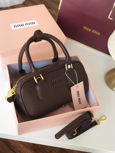 شنط نسائية ماركة ميو ميو الجديدة