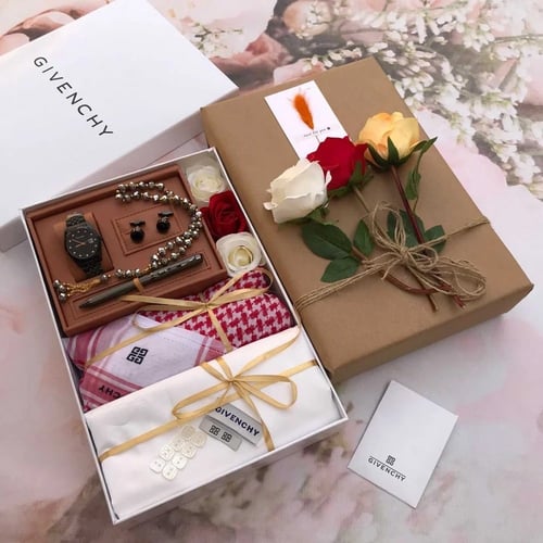 هدايا رجالية فخمة من ماركة جفنشي