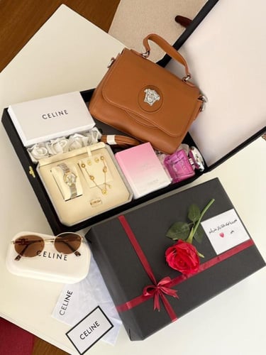 هدية نسائية فاخرة فرزاتشي – طقم شنطة وعطر 100مل مع...