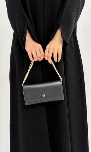 عبايه مخطط M18