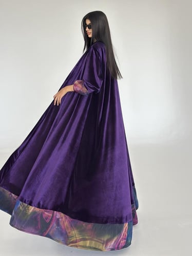 عبايه مخمل موج البنفسج