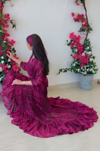 فستان الأنوثة