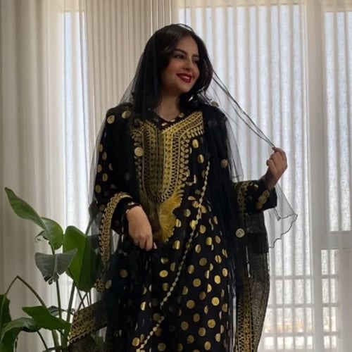 طرحة تل أسود دوائر ذهبي