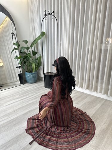 فستان الجذابة