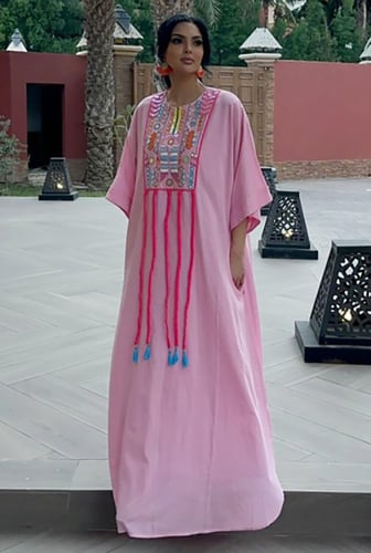 عبايات استقبال بيتي الأنيقة