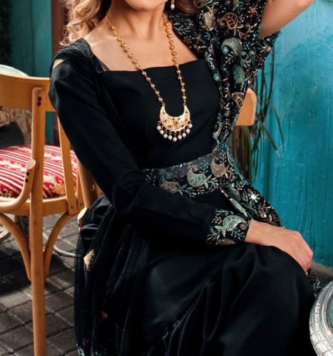 Indian embroidery sleeve