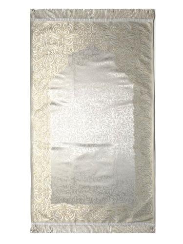 طقم سجادة مع ثوب صلاة