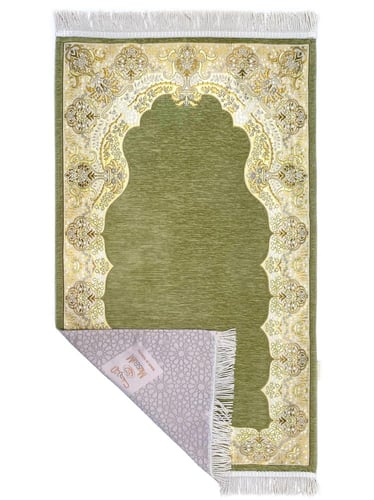 سجادة صلاة شينيل في علبة