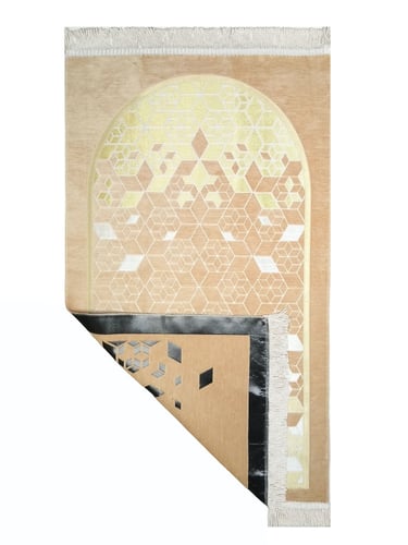 سجادة صلاة شينيل لون بيج