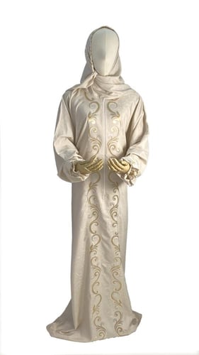 طقم سجادة مع ثوب صلاة