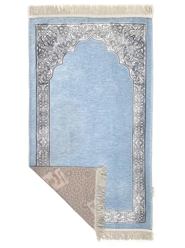 سجادة صلاة شينيل في علبة