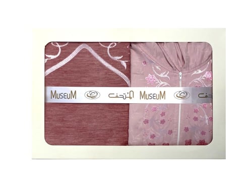 طقم سجادة مع ثوب صلاة