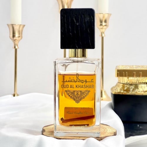 عطر ( عود الخشب )
