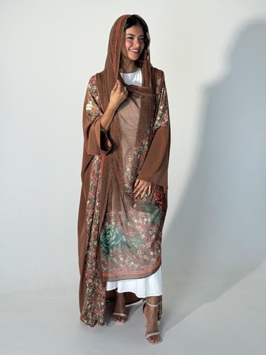 عباية الحرير البني جملي١