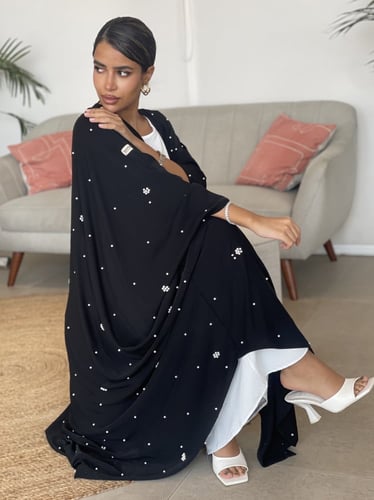 عباية بشت اللؤلؤ