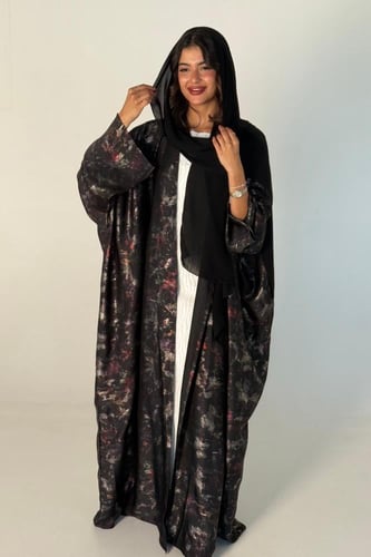 عباية بلمعه اسود