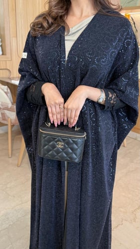 عباية قمر كحلي بشت