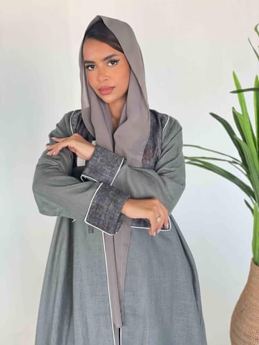 عباية مياس رمادي