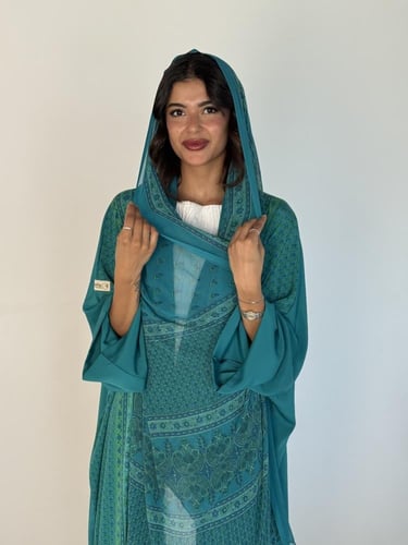 عباية الحرير التركوازي