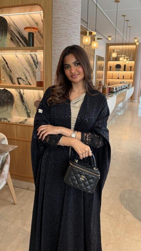 عباية قمر كحلي بشت