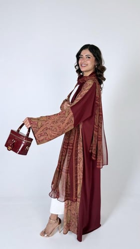 حرير برغندي ياقوت