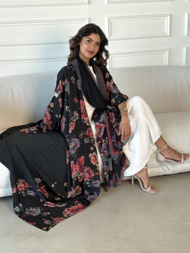 عباية الحرير بالورود اسود ٢