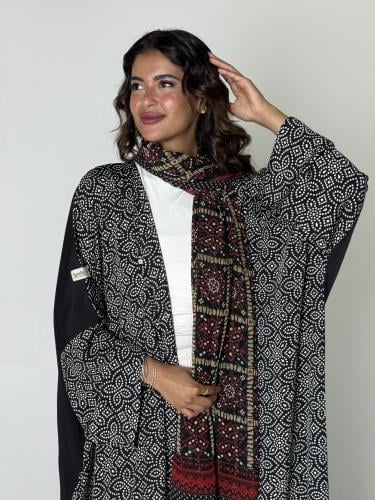 عباية الحرير الاسود 4