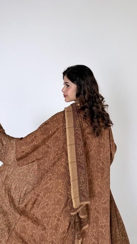 حرير بني توباز