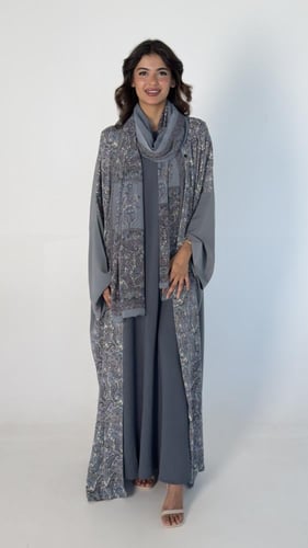 عباية حرير رمادي٢