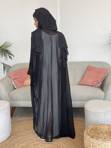 عباية بشت اماراتي خفيفة