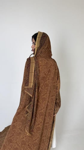 حرير بني توباز