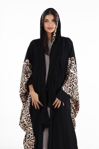 عباية تايقر