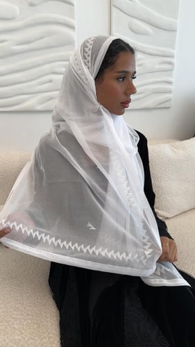 طرحة بوال ابيض خفيف 3