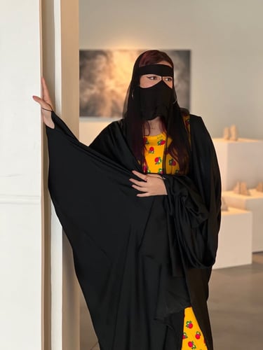 عباية راس حرير